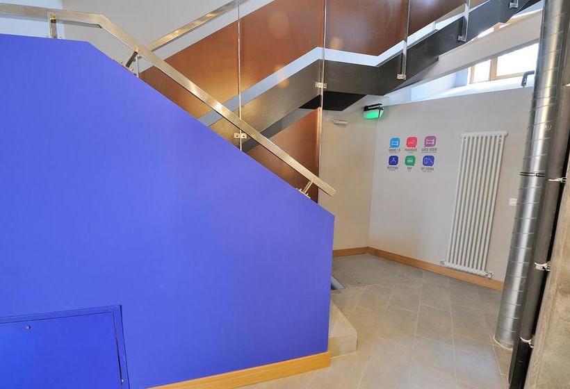 Bcool Bilbao  Hostel