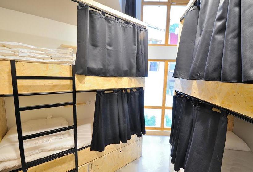 Bcool Bilbao  Hostel