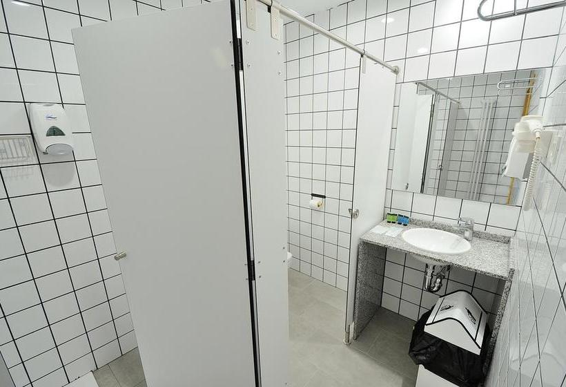 Bcool Bilbao  Hostel