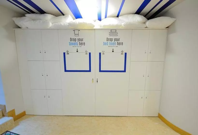 Bcool Bilbao  Hostel