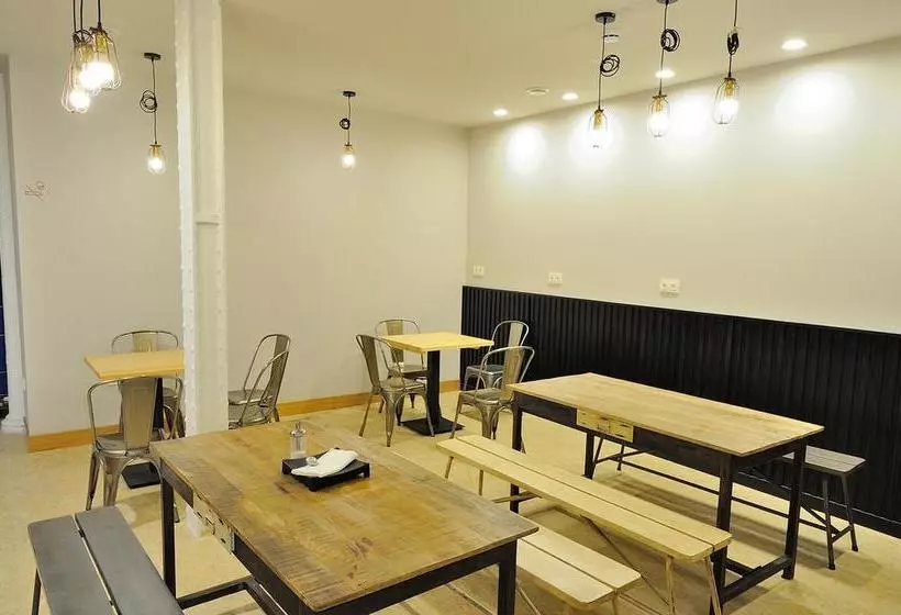 Bcool Bilbao  Hostel