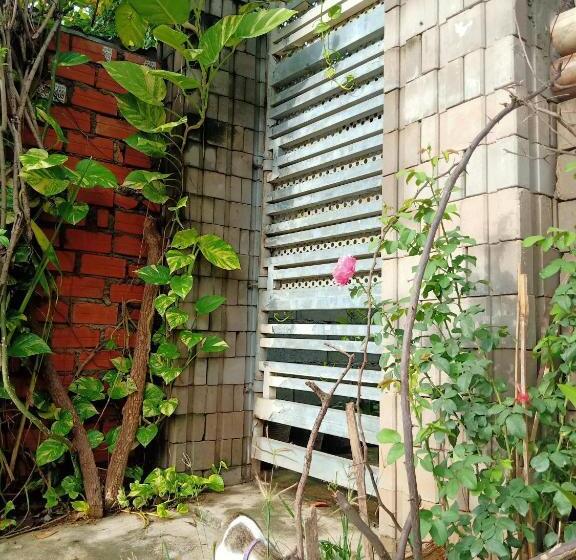 ベッドアンドブレックファースト Kol House