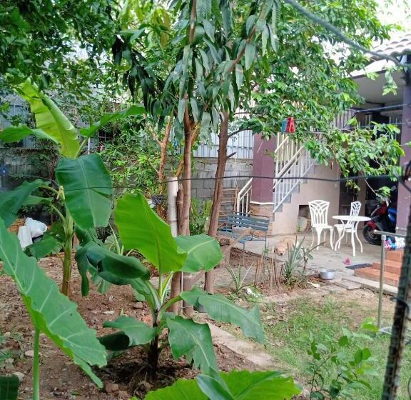 ベッドアンドブレックファースト Kol House