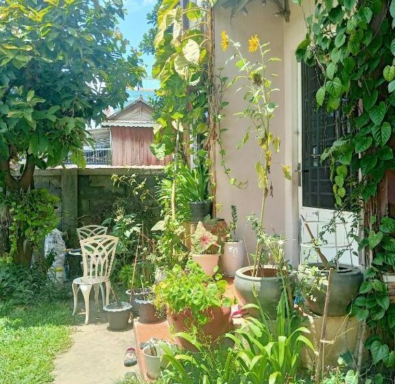 ベッドアンドブレックファースト Kol House