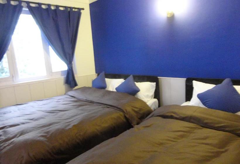 تختخواب و صبحانه Yado240