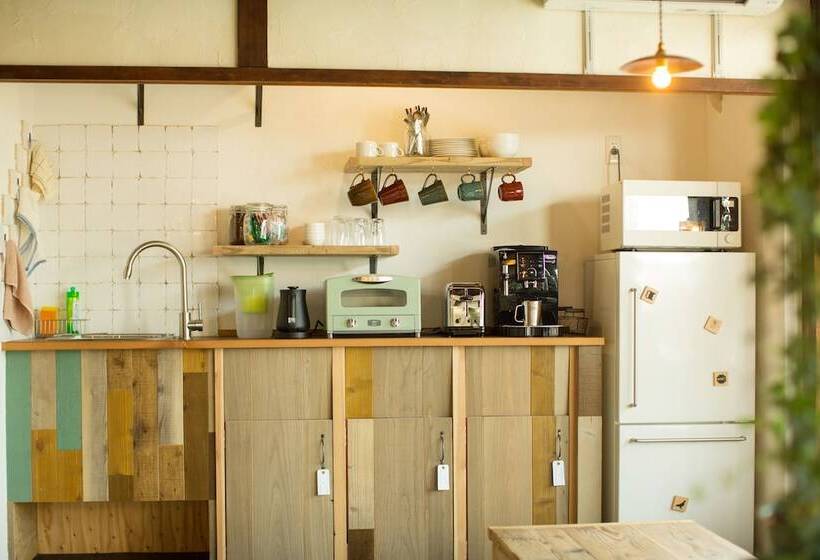 Guest House Hachi Hostel