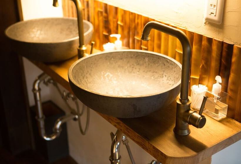 Guest House Hachi Hostel