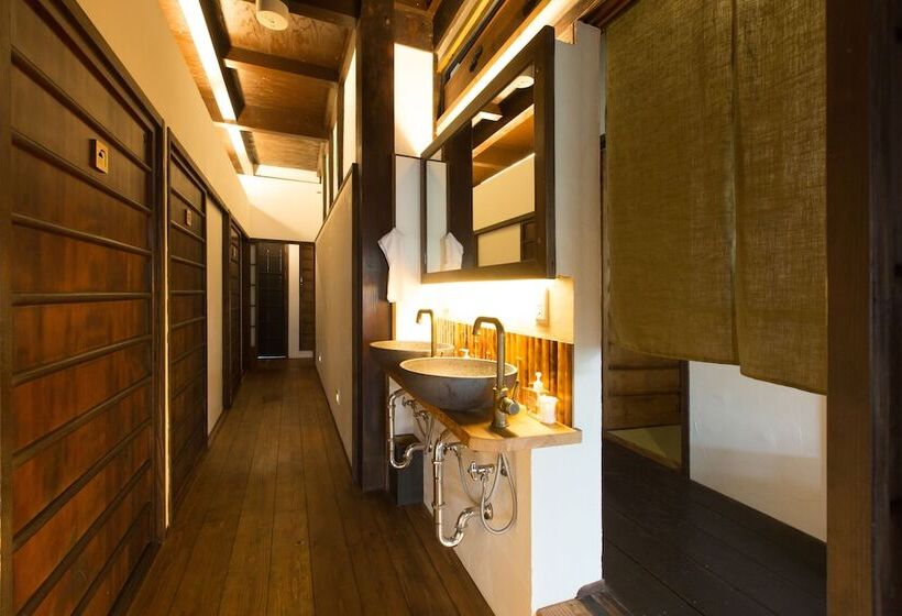 Guest House Hachi Hostel