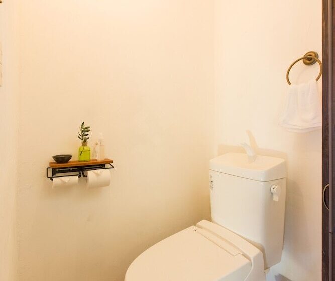 Guest House Hachi Hostel