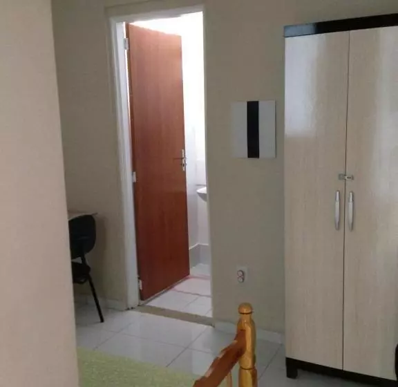 Hostel Araucaria