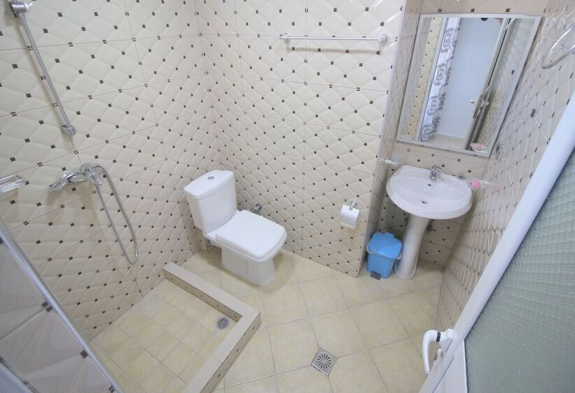 ホテル Andy Apartments