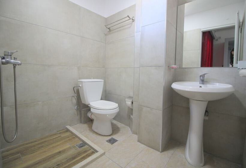 ホテル Andy Apartments