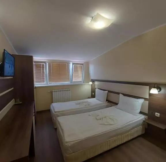 Hotel Elegant Complex