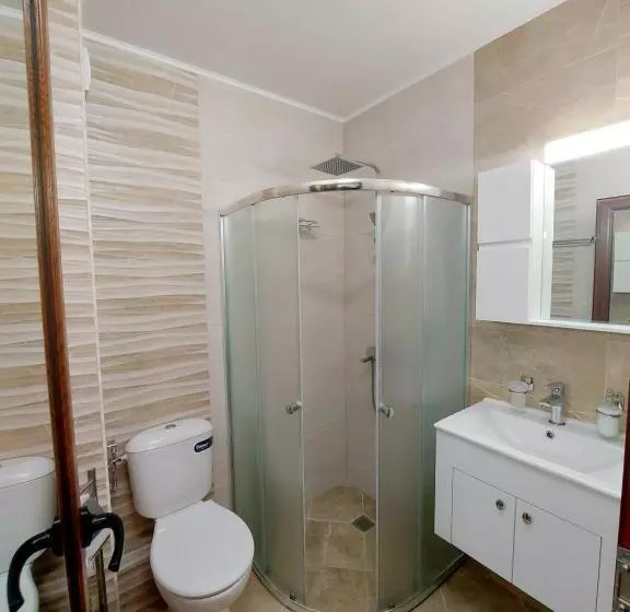 Hotel Elegant Complex