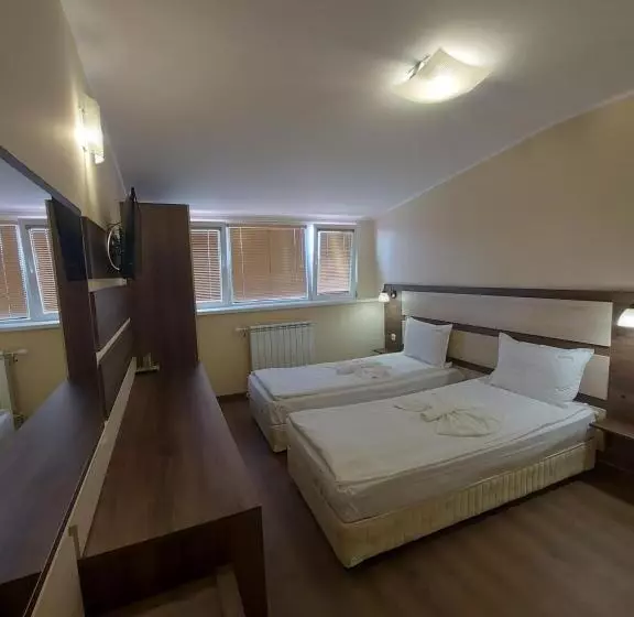 Hotel Elegant Complex