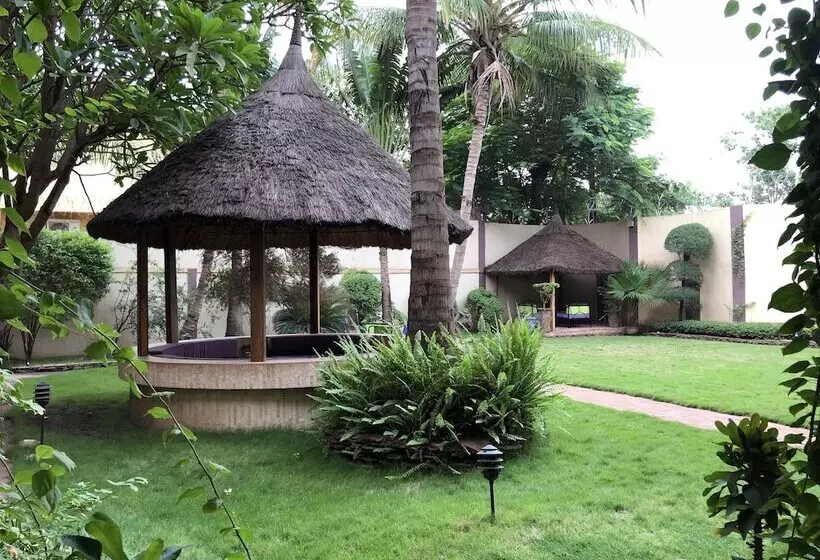 هتل La Chaumiere
