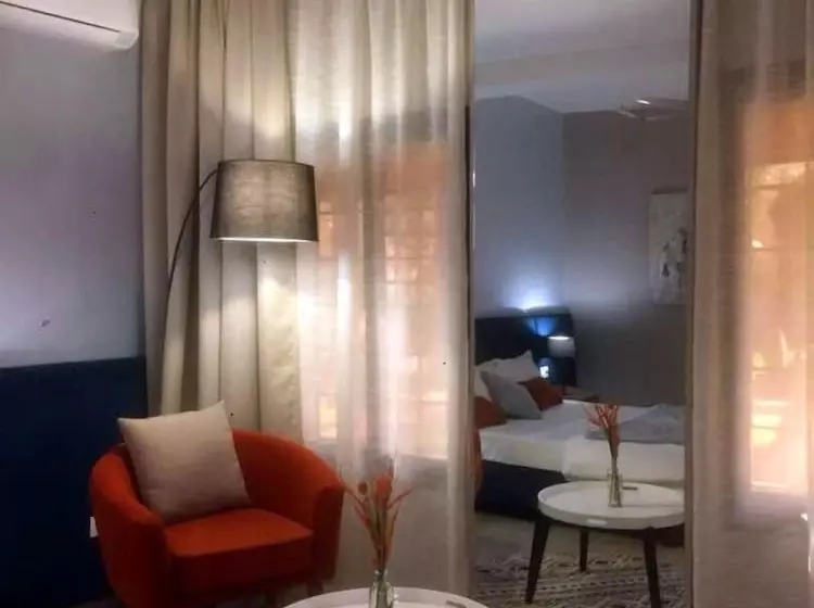 هتل La Chaumiere