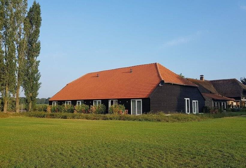 בית מלון כפרי Schaluinenhoeve