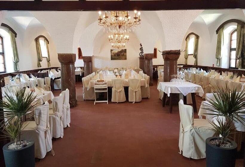 فندق Schlosstaverne