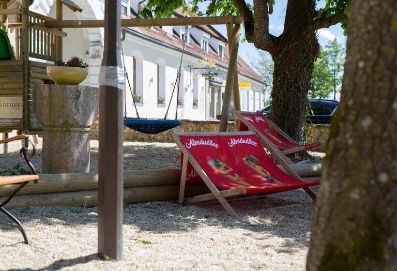 فندق Schlosstaverne