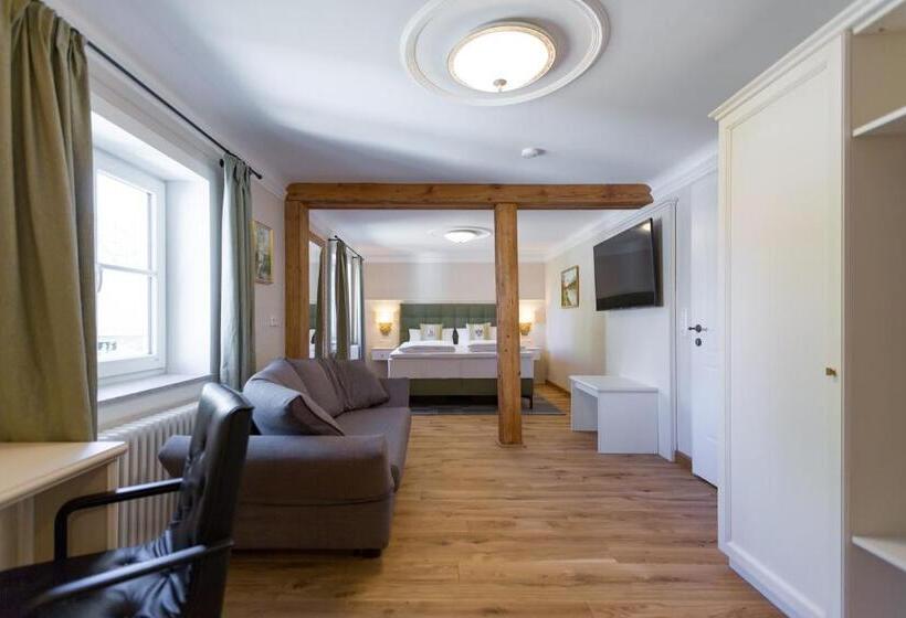 فندق Schlosstaverne