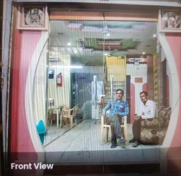 Aashish Hotel And Restaurant