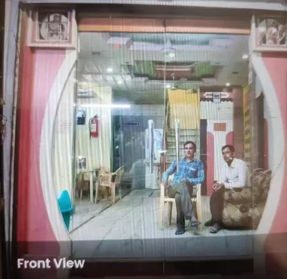 Aashish Hotel And Restaurant