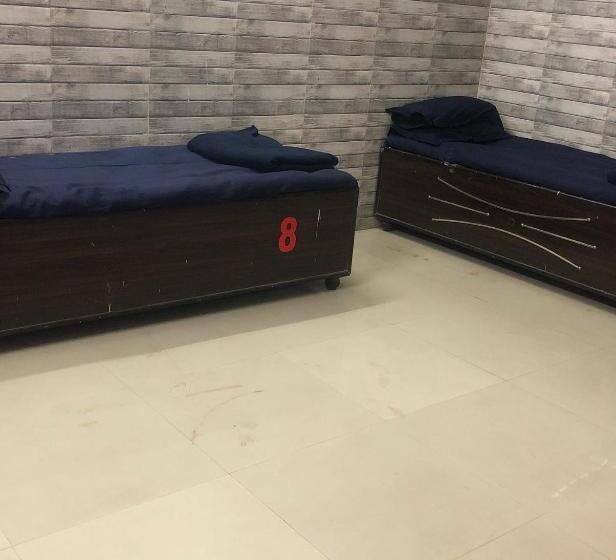 Hostel Charyana Solo Backpackers