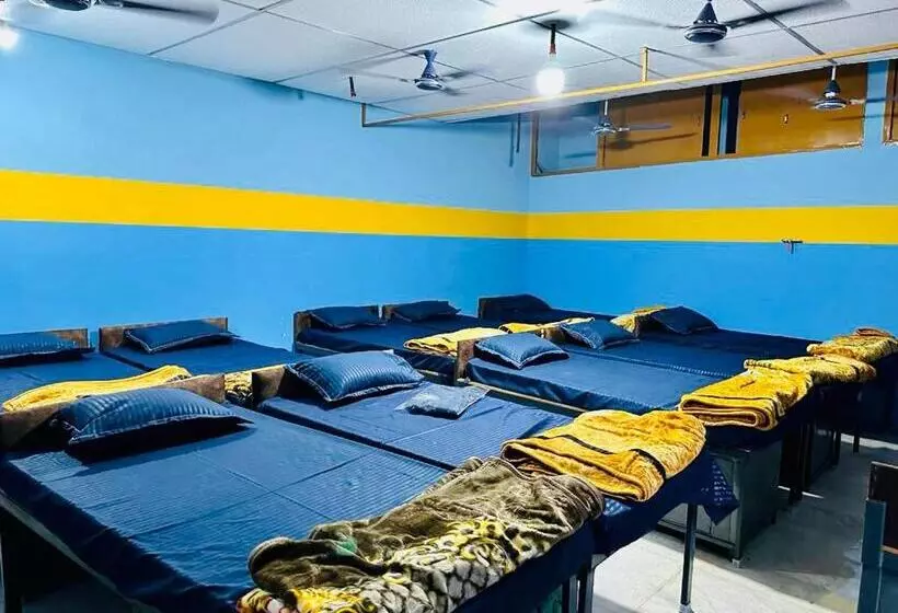 هاستل Fine Guest House & Dormitory