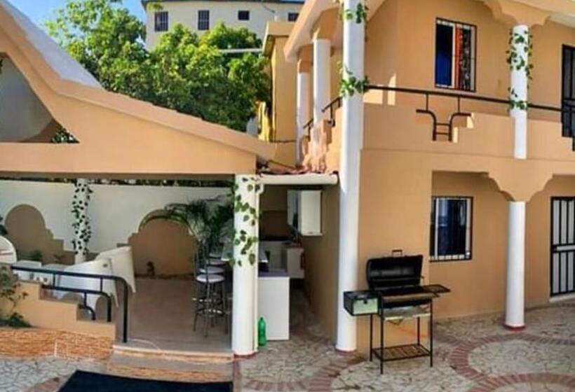 هاستل Oasis Del Este