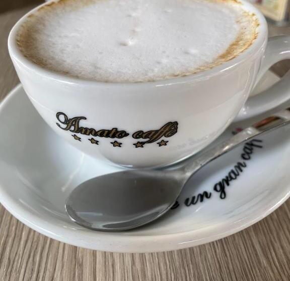 تختخواب و صبحانه Suite N 5