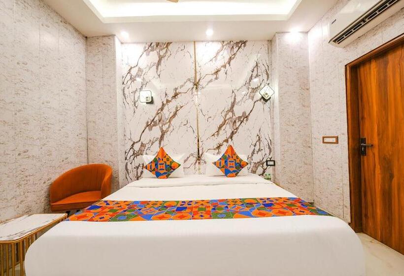 Fabhotel Royal S Paradise