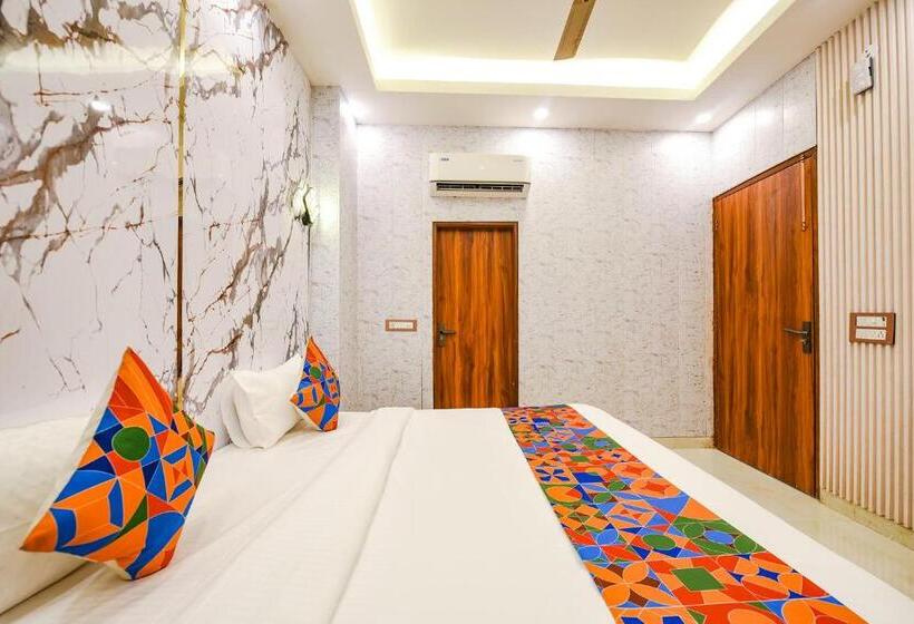 Fabhotel Royal S Paradise