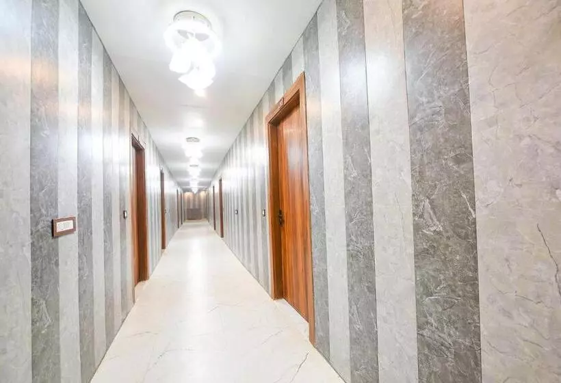 Fabhotel Royal S Paradise