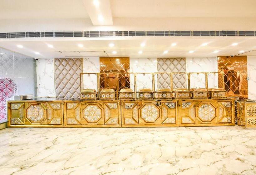 Fabhotel Royal S Paradise