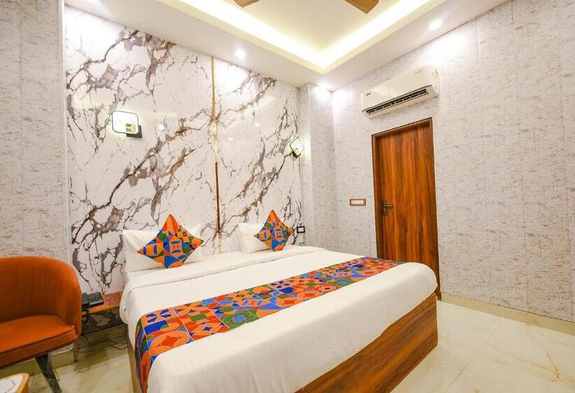 Fabhotel Royal S Paradise