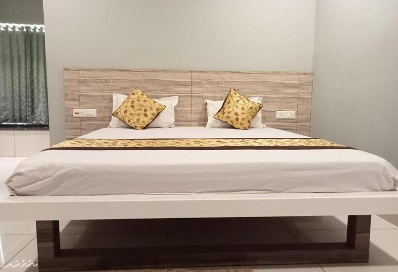 호텔 Krishna Garden