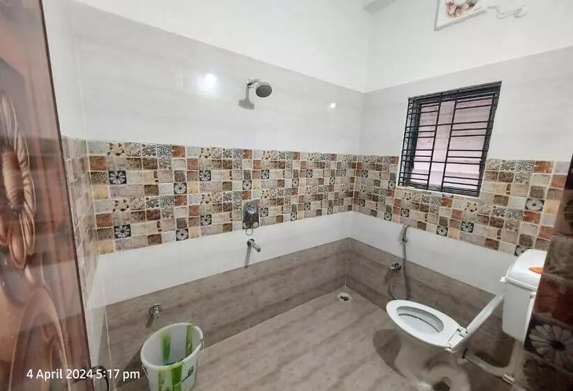 Hotelli Oyo Unwind Homestay