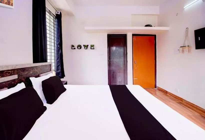 Hotelli Oyo Unwind Homestay