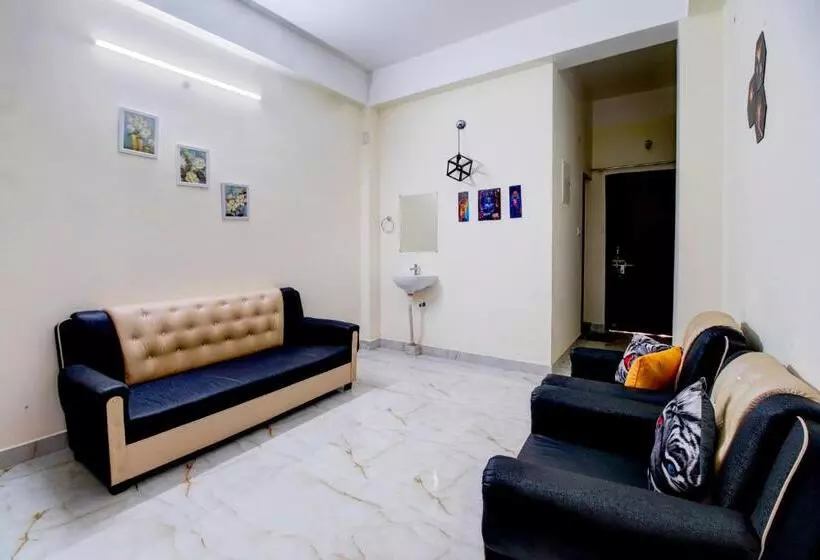 Hotelli Oyo Unwind Homestay