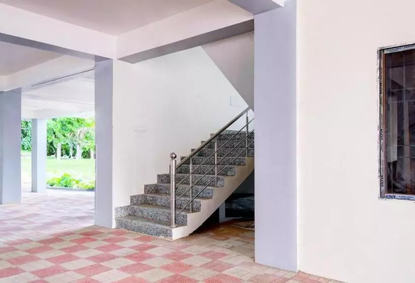 Hotelli Oyo Unwind Homestay