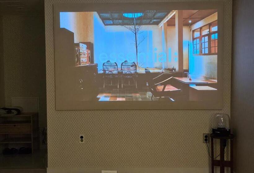 בית מלון כפרי Red Hat Snail