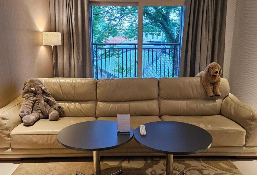 בית מלון כפרי Red Hat Snail