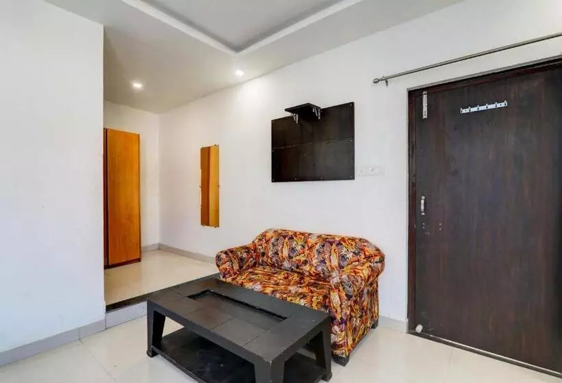 Oyo Hotel Om Palace