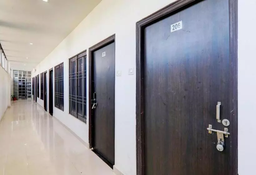 Oyo Hotel Om Palace