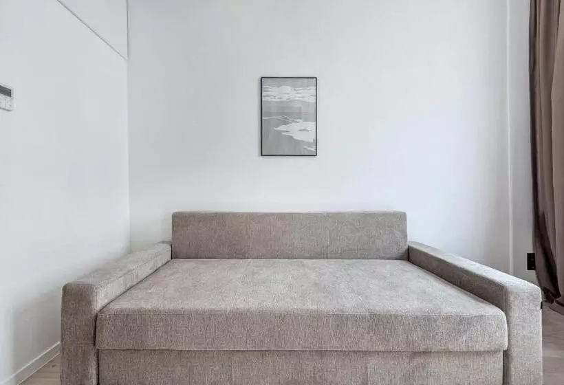 P One Apartments   Self Check In