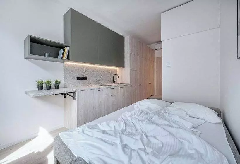 P One Apartments   Self Check In