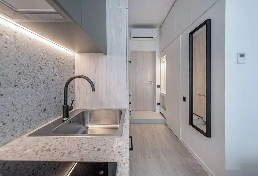 P One Apartments   Self Check In