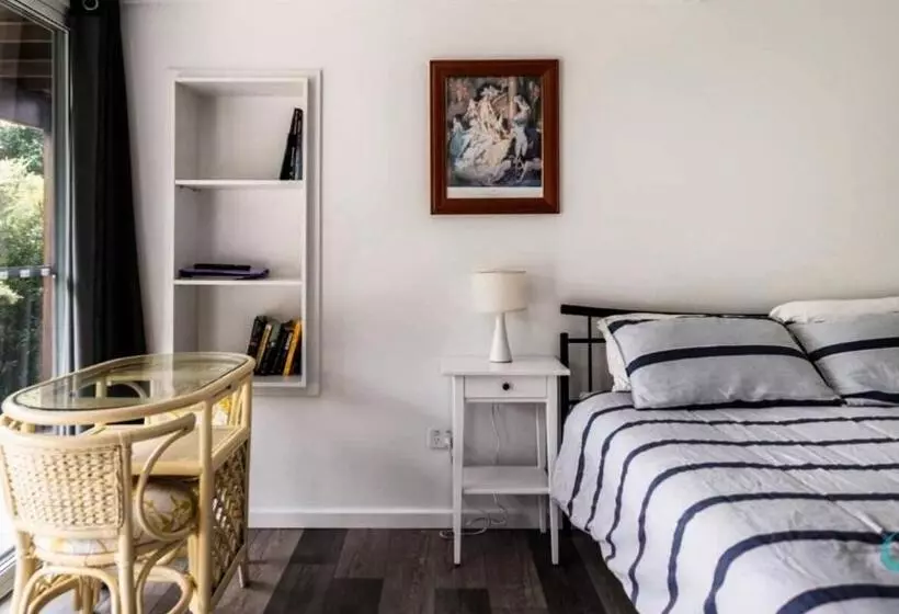 Majatalo Caves Cottage Guest Suite