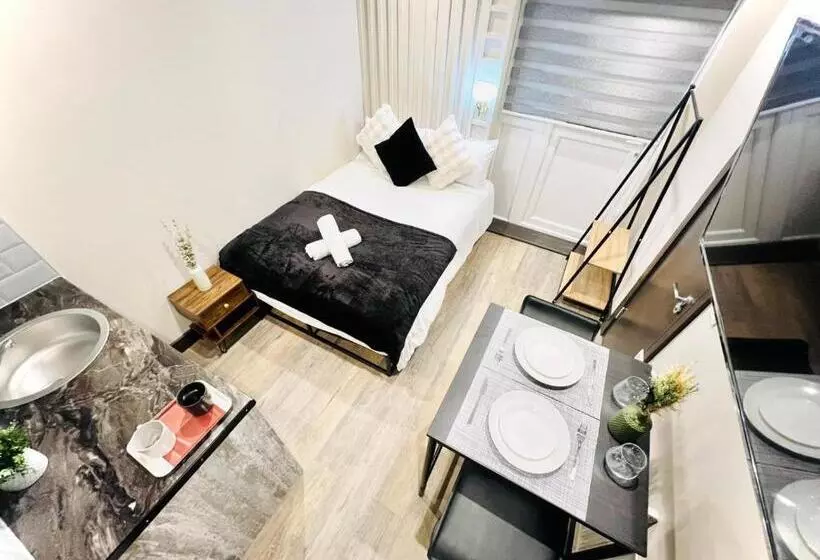 پانسیون London City Center Studio, High Standard